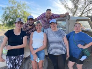 De izquierda a derecha: Caro Pérez, Alexis Giannoni, Débora Quiroga, Gustavo Olmos, Caro Torres y María José Buffa