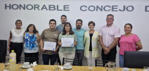 Doctores de renombre visitaron el HCD con una invitación especial.